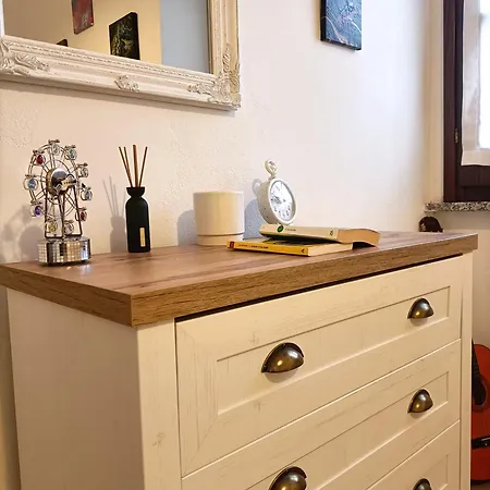 Bright Port View Apartment- Free Parking דירה *