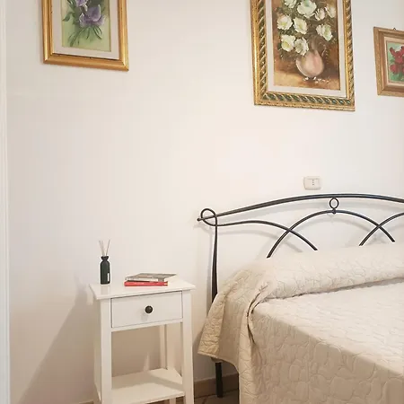 Bright Port View Apartment- Secondary Entrance Free Parking Appartement Cagliari