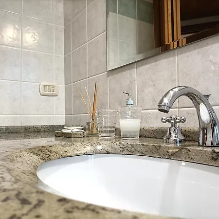 Apartment Bright Port View Apartment- Free Parking Cagliari