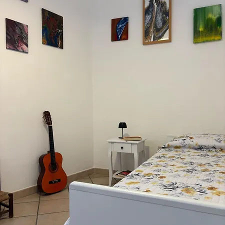 Апартаменты Bright Port View Apartment- Secondary Entrance Free Parking Кальяри