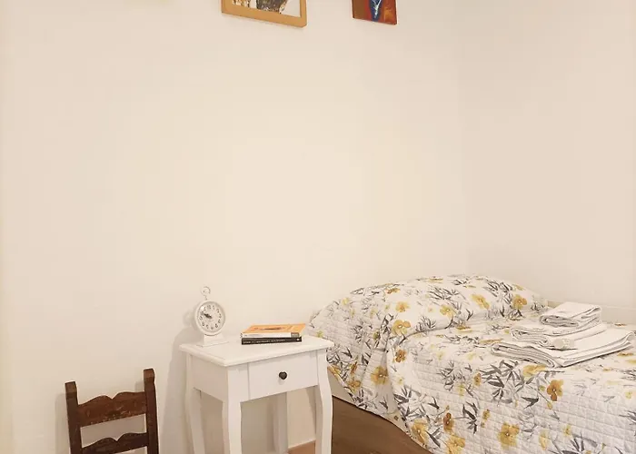 Bright Port View Apartment- Secondary Entrance Free Parking Apartament *