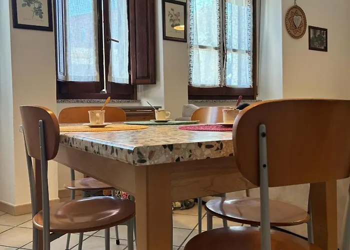 Bright Port View Apartment- Secondary Entrance Free Parking Apartament *